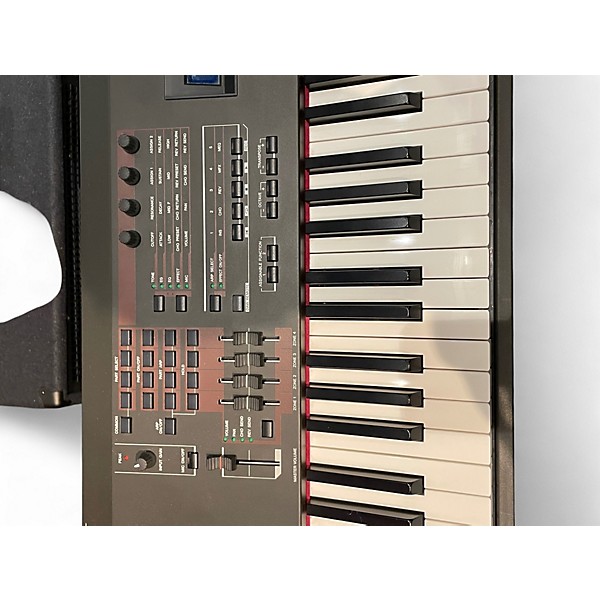 Used Yamaha S70XS 76 Key Synthesizer - Image 3