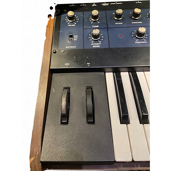 Vintage 1980s KORG poly vi Synthesizer - Image 4