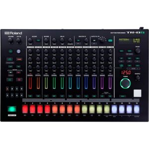 Roland TR-8S AIRA Rhythm Performer With Sample Playback