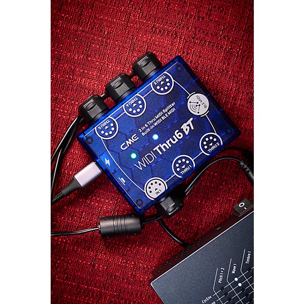 CME WIDI Thru6 BT Hybrid MIDI Thru/Splitter Box - Image 6