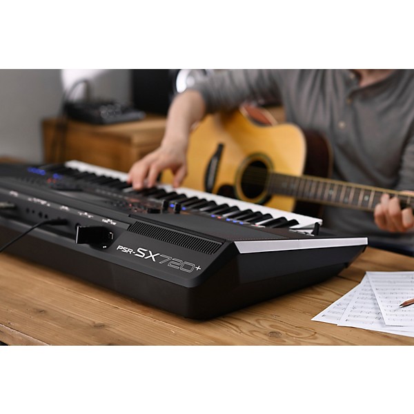 Yamaha PSR-SX720+ 61-Key Arranger Keyboard - Image 10